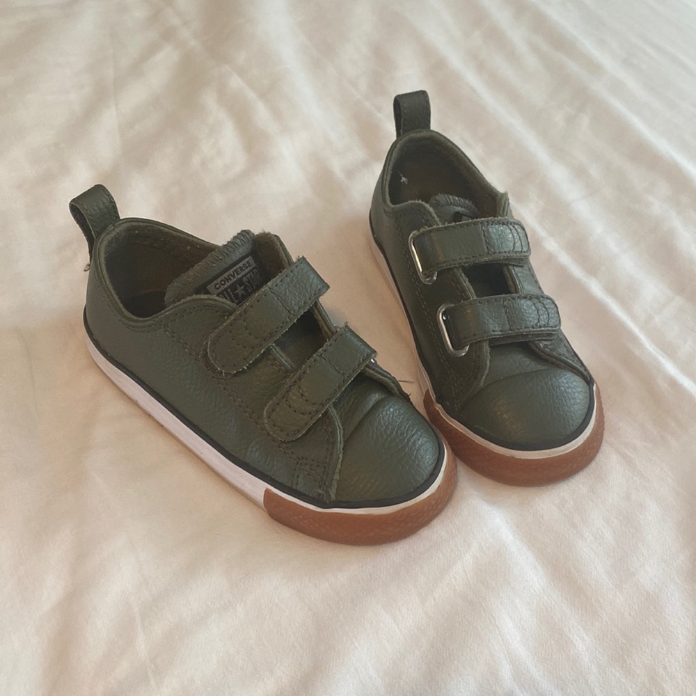 Leather Toddler size 9 Green Keds